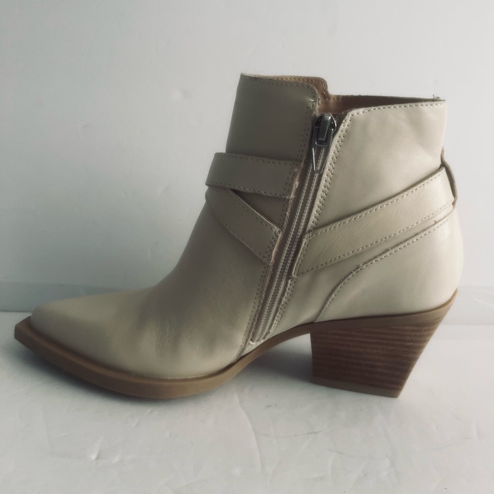Dolce Vita Leather Cowgirl Ankle Boots Buckle Detail Stacked Heel Size 6.5 NEW - Picture 6 of 9